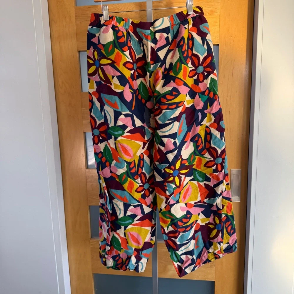 Velvet Multicolor Abstract Pattern Garment - Picture 4 of 5